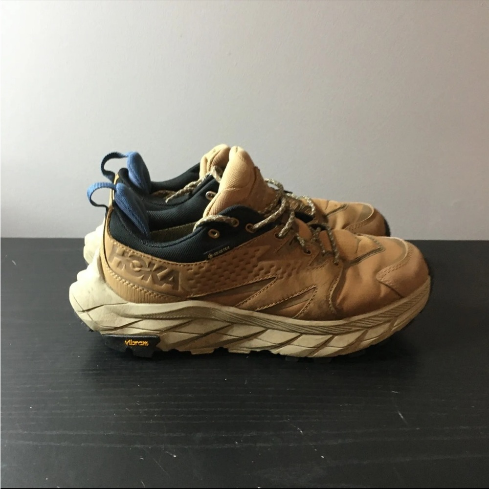 Hoka Shoes Women’s 8B Anacapa Low GTX Sneaker Hiking Running Brown